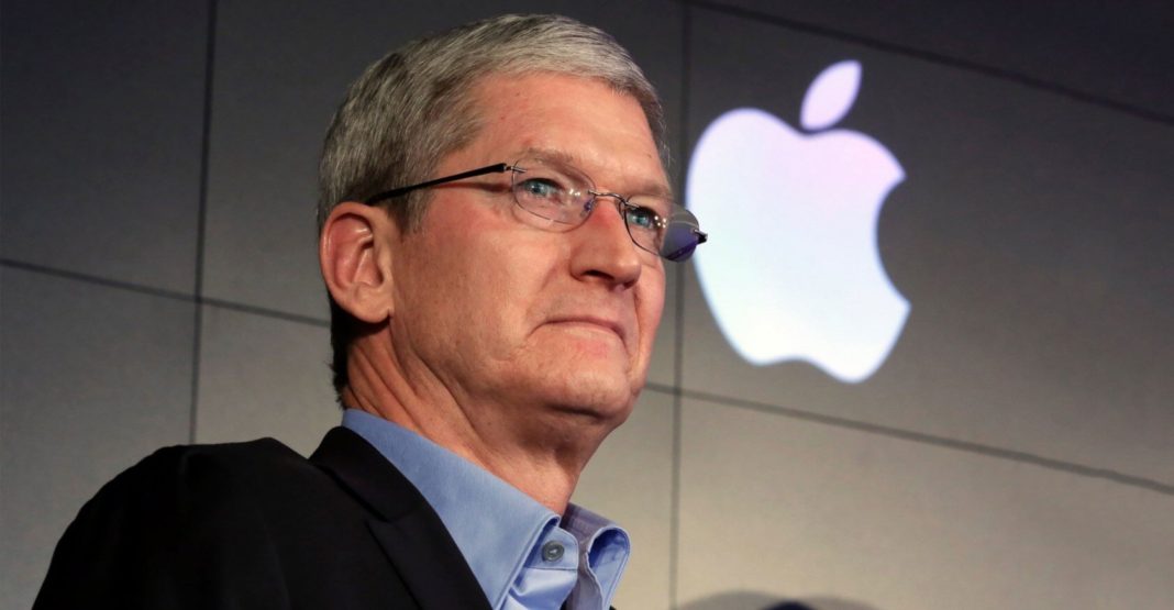 Tim Cook Joins the Billionaire club