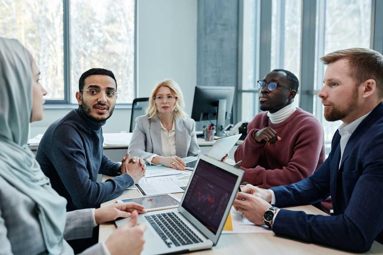 Encouraging Diverse Perspectives for Enhanced Collaboration