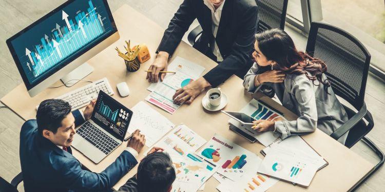 How to build a profitable business with zero employees