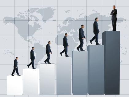 Navigating Challenges as⁤ a First Mover