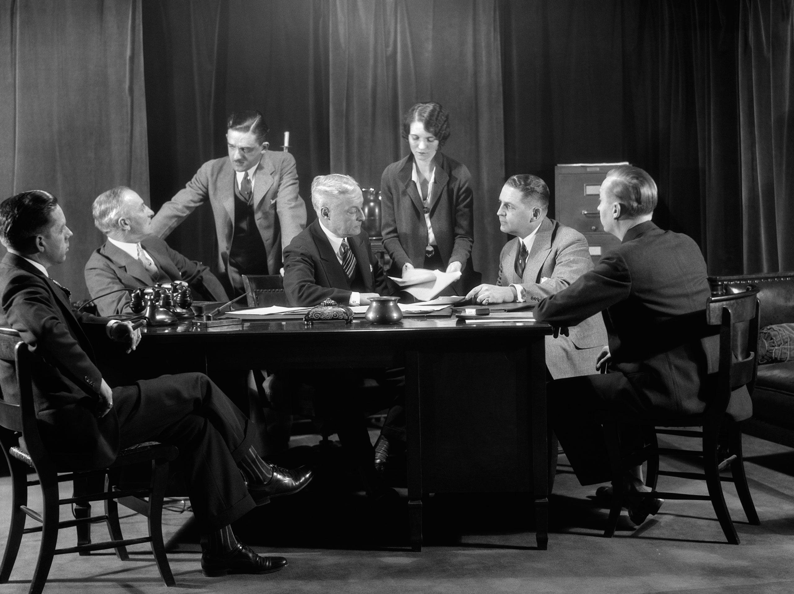 Crafting authentic founder narratives that convert audiences into early adopters